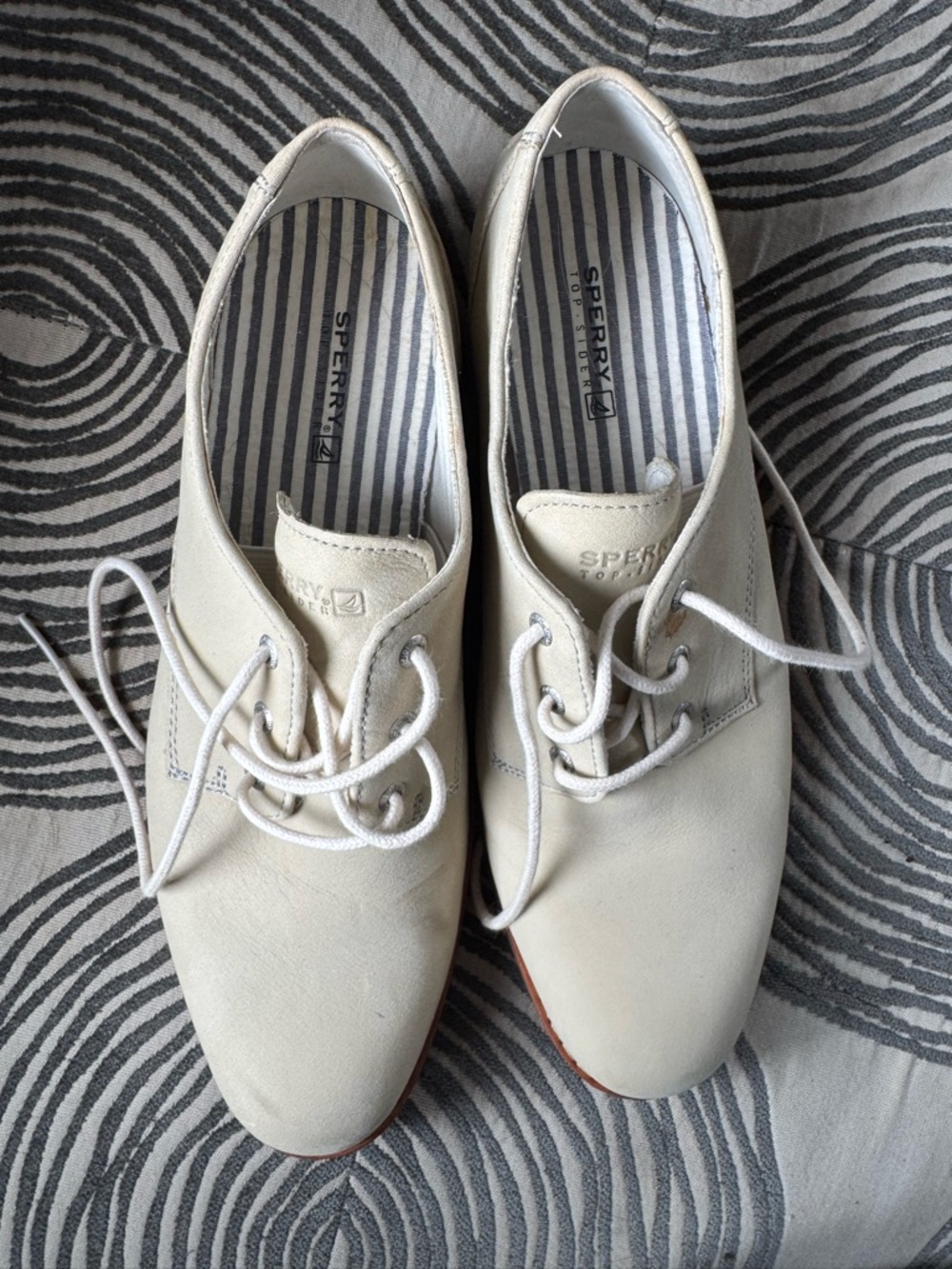 Sperry Cream Lace-Up Derby with Brown Trim - Picture 2 of 3